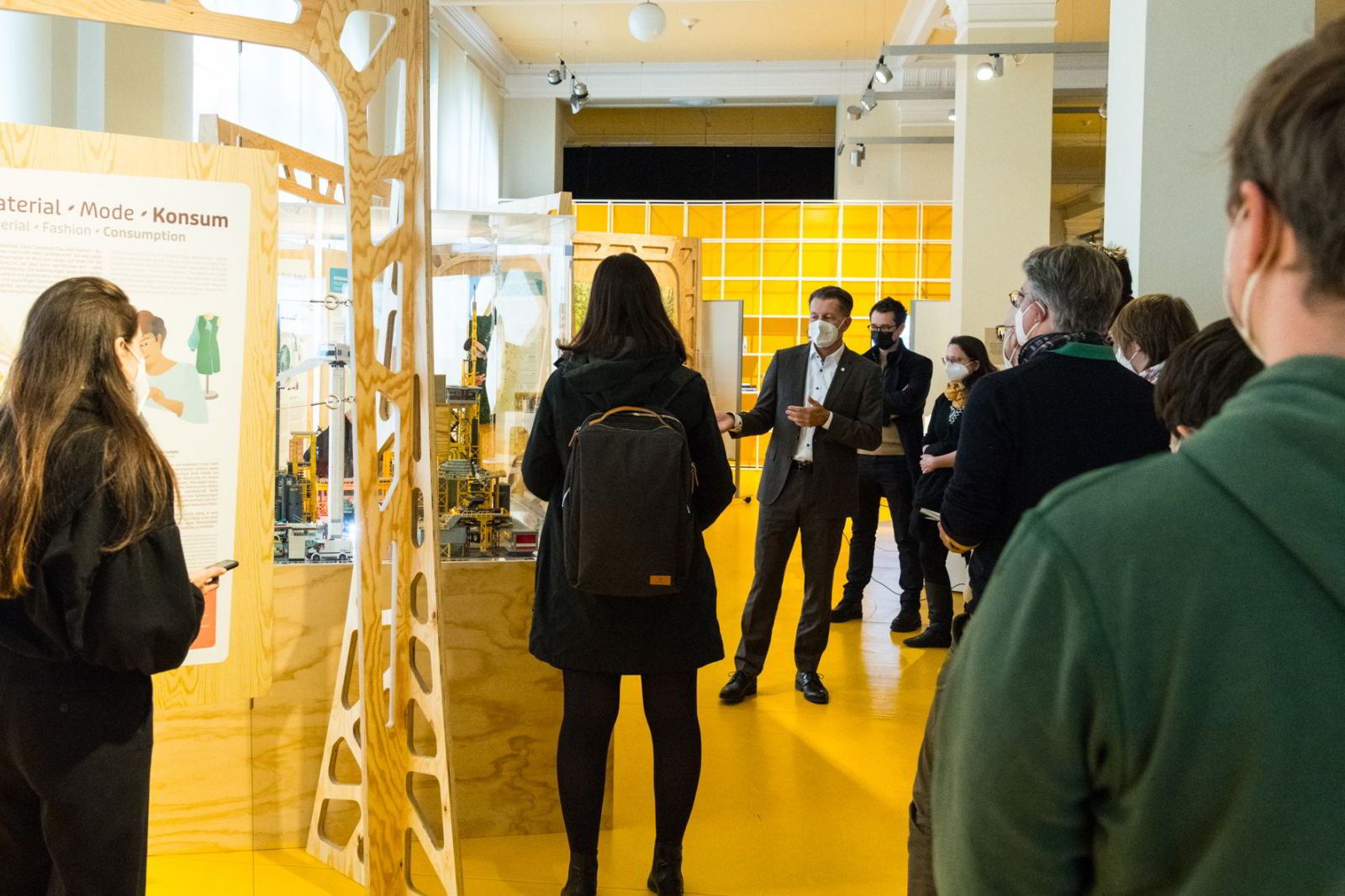 Frag den Rat - Ausstellung Herr Wolperdinger beantwortet Fragen zur Bioökonomie auf der Ausstellung Natur Futur des Naturkundemusuem Berlin
